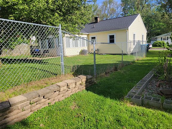 3rd image of 1607 Palmer Ave
