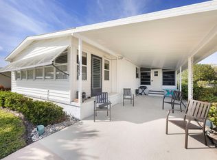 6935 SE Amendment St, Hobe Sound, FL 33455