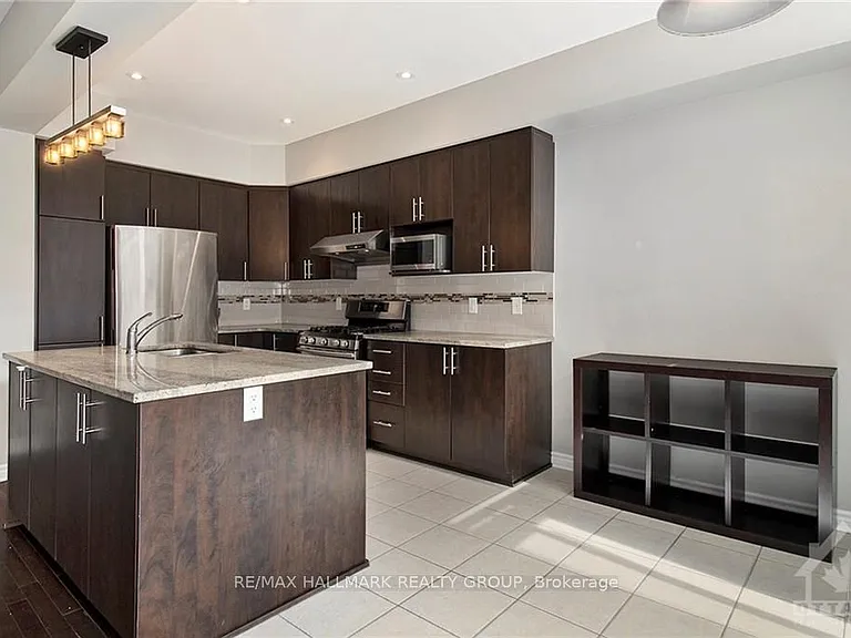 428 Arncliffe Ave — Photo 8