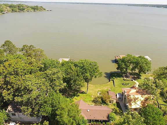 5th image of 576 Palmetto Dr