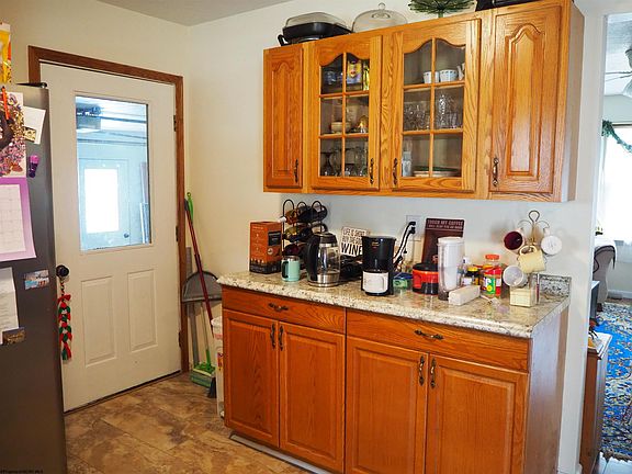 4th image of 103 Deerborne St