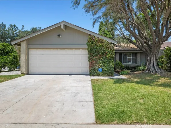 24389 La Glorita Cir, Santa Clarita, CA 91321