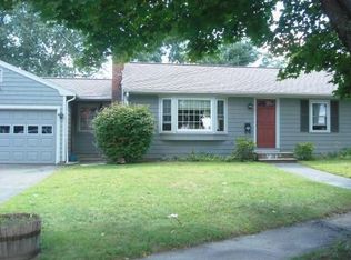 29 Riverside St, Danvers, MA 01923