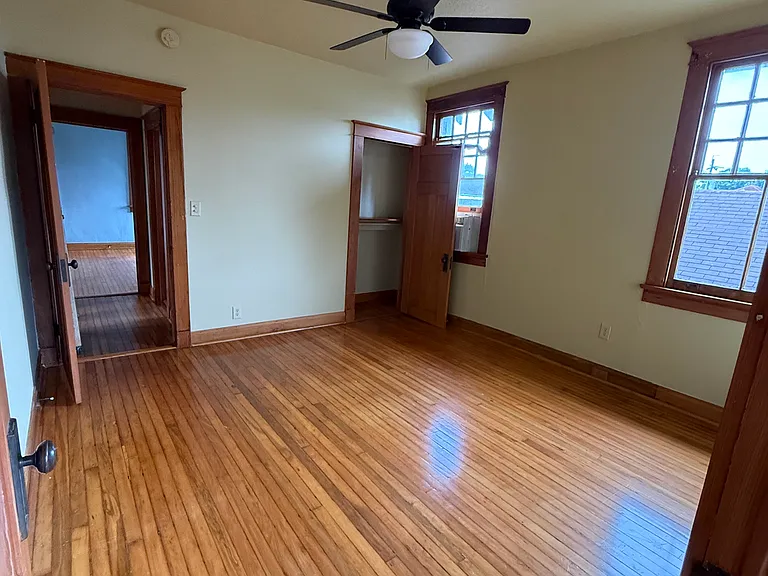 2225 Dante St — Photo 24