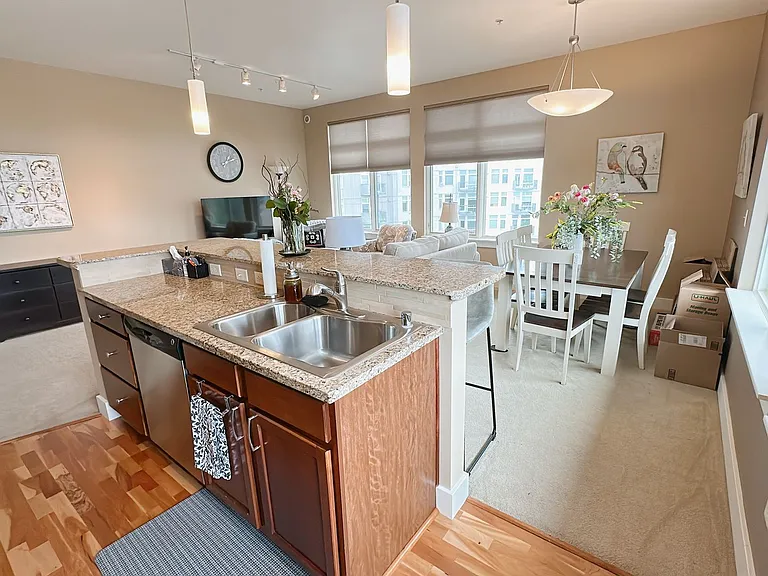 3111 Newmarket St #512 — Photo 7