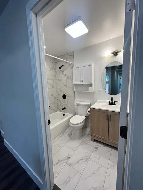 3 bed, 1400 sqft, $3,700 — Photo 2