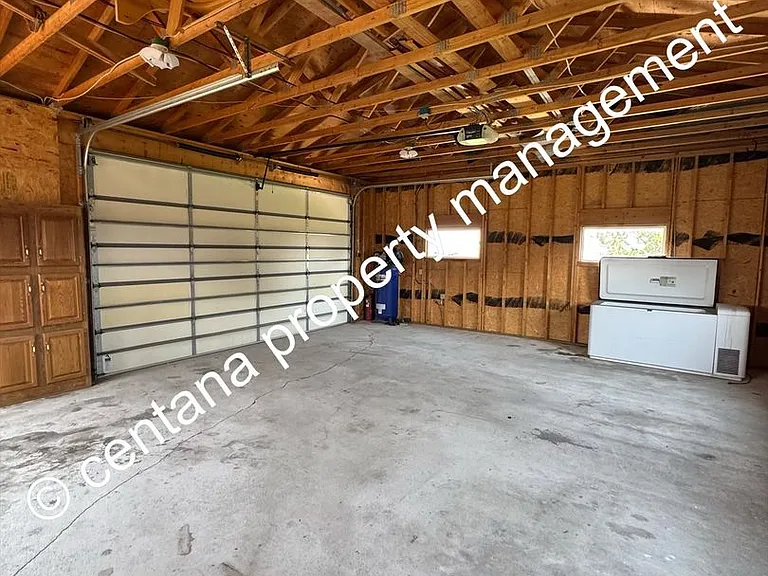 1112 Smith St — Photo 6
