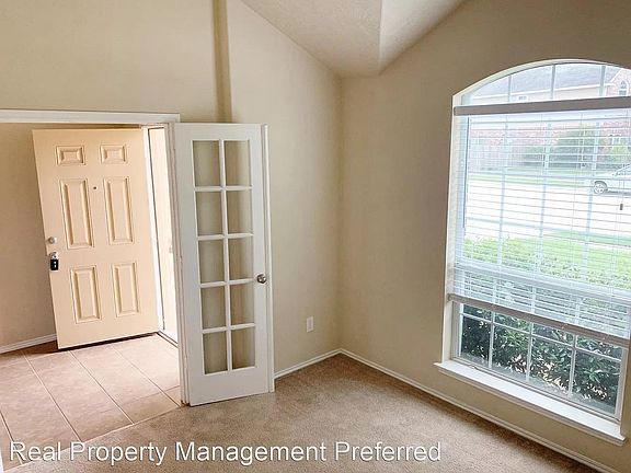 4th image of 439-1 Woodhaven Forest Dr