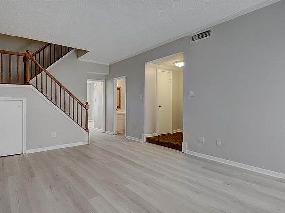 3rd image of 5950 Woodway Place Ct