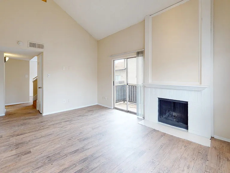 Addison Apartments at the Park — Photo 95