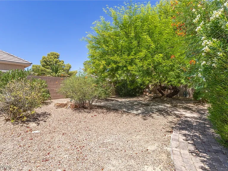 6288 Fisher Ave — Photo 32