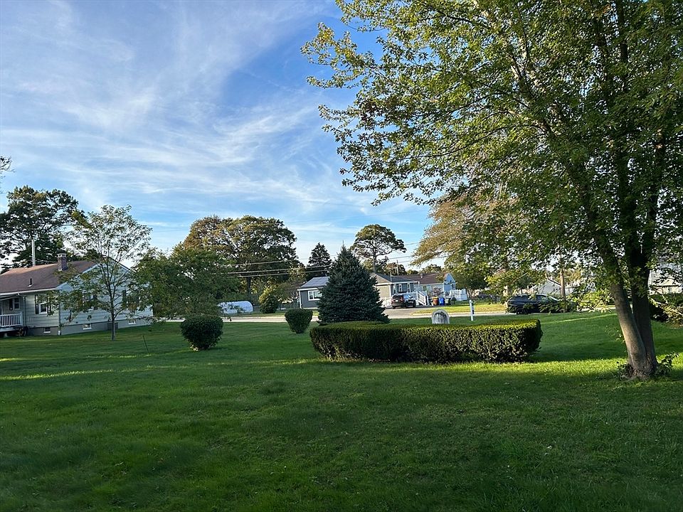 2nd image of 0 Wood St