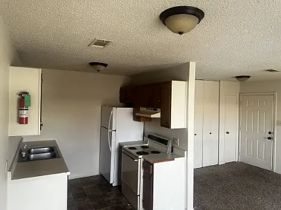 Seven Oaks — Photo 10