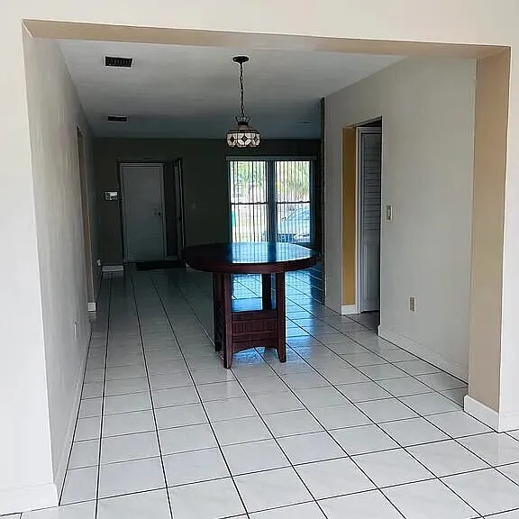 8136 NW 21st Ct — Photo 13