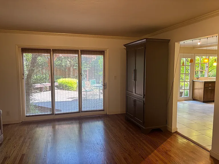 675 Erie Dr — Photo 10