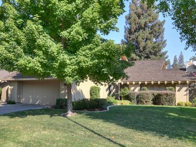 11359 Sutters Fort Way, Gold River, CA, 95670