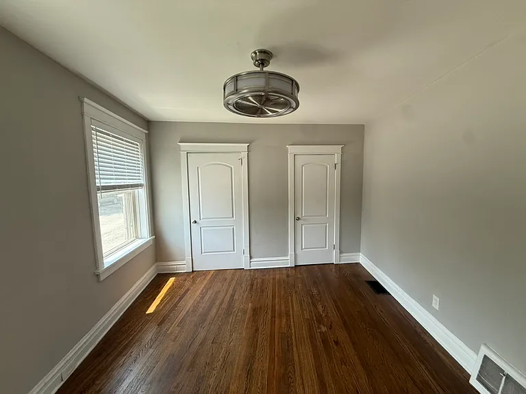 3539 Lawn Ave #1S — Photo 16