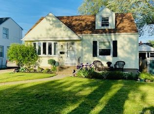 295 Blackstone Blvd, Tonawanda, NY 14150