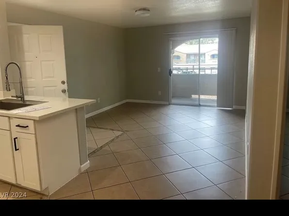 221 Mission Catalina Ln, Las Vegas, NV