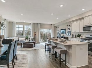 1121 Turnstone Dr, Fogelsville, PA 18051