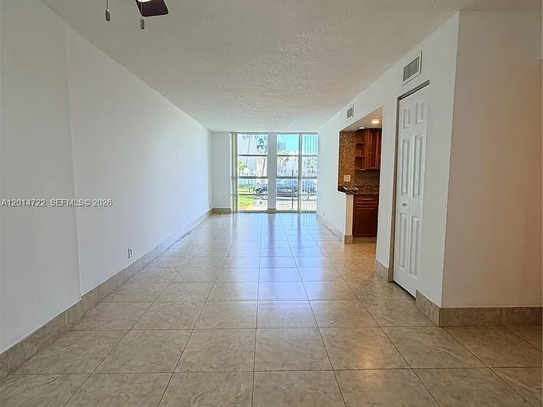 2000 Atlantic Shores Blvd #118 — Photo 1