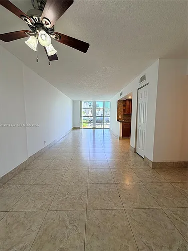 2000 Atlantic Shores Blvd #118 Photo 1