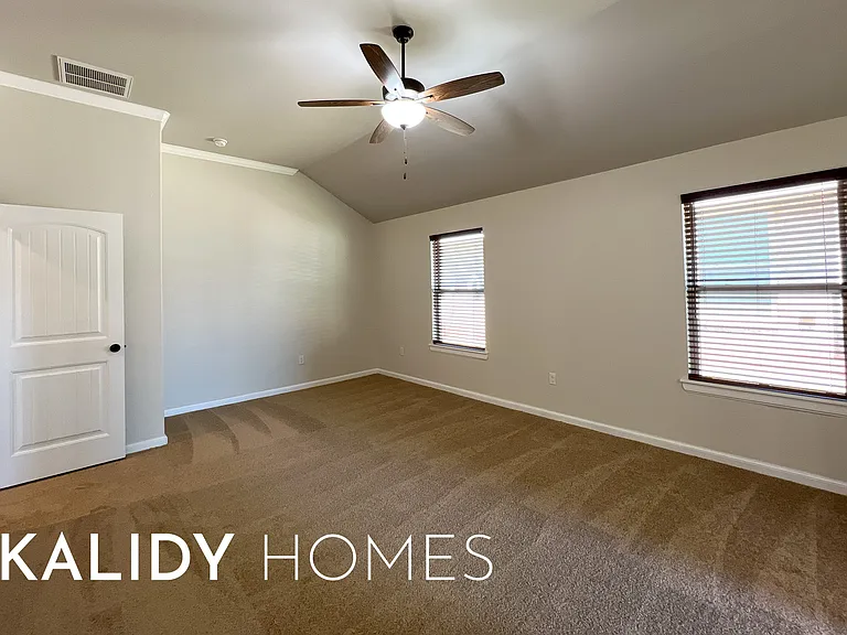 4812 Crystal Hill Dr — Photo 13