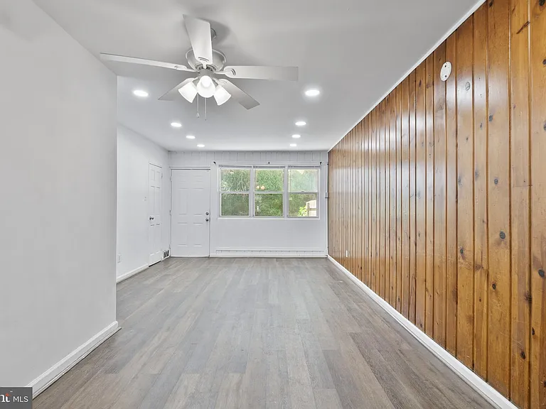 7634 Normandy Rd — Photo 4