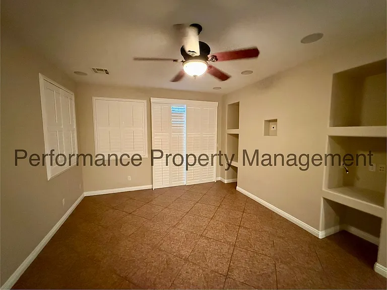 5204 Gossimer Dr — Photo 4