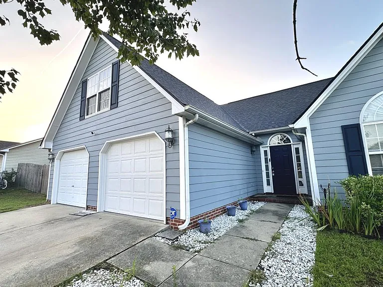 1002 Coalport Rd — Photo 2