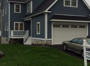 90 Border St, Dedham, MA 02026