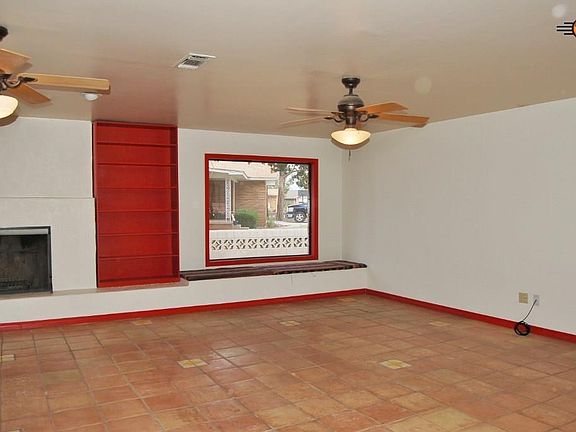 4th image of 2115 S Avenue H