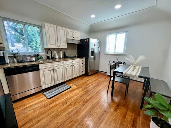 209-06 82nd Ave