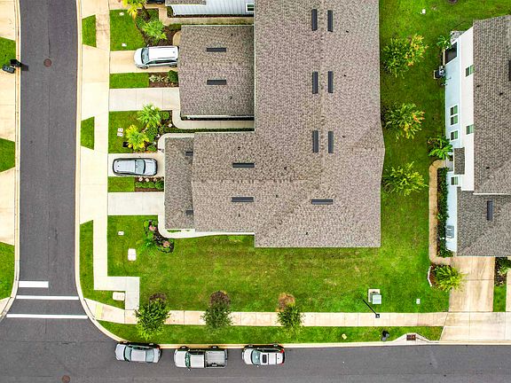 2nd image of 135 Pomona Way