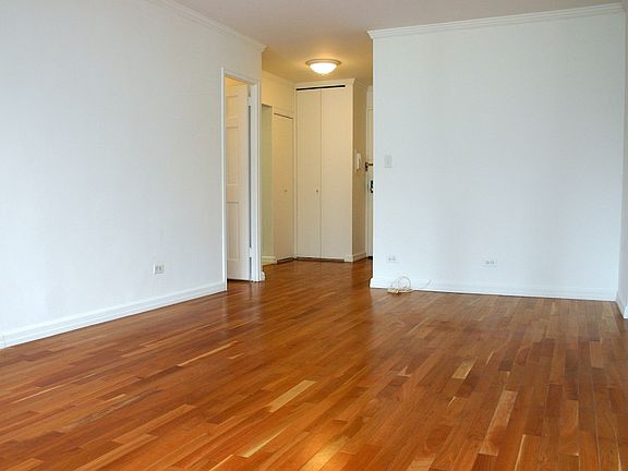 5th image of 330 E 46th St APT 9M