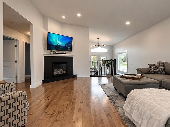 3rd image of 11029 SW 60th Ave