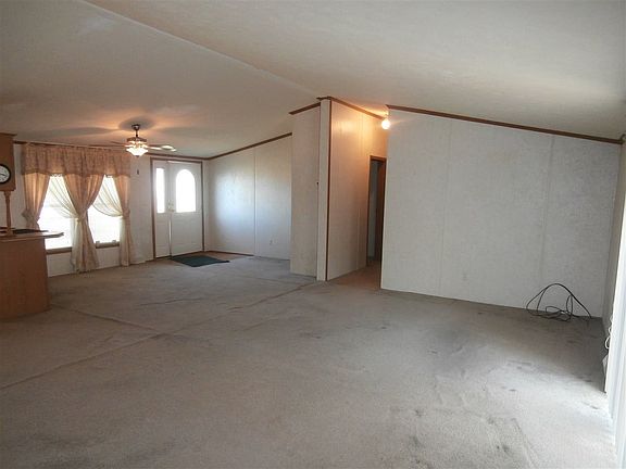 5th image of 53160 Crystal Pond Dr