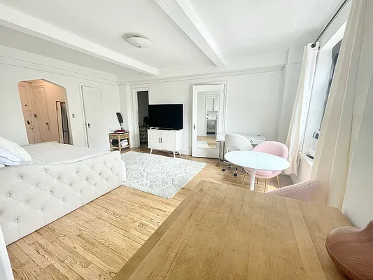 Rented by EXP Realty NYC | media 16