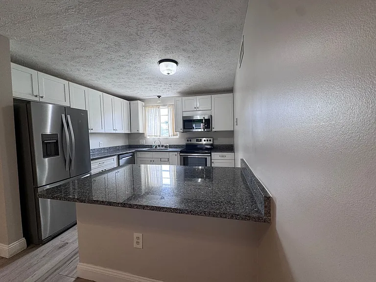 4380 Lake Underhill Rd — Photo 7