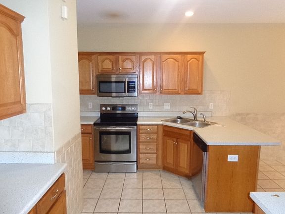 5th image of 3415 Hamberton Cir
