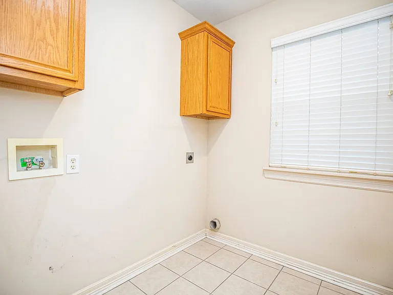 908 SW Cheyenne Dr — Photo 18