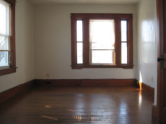 5th image of 415 Lincoln St #415