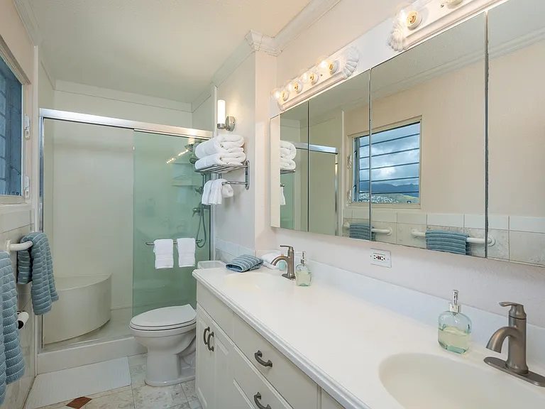 3065 Kalakaua Ave #Penthouse 1 — Photo 24