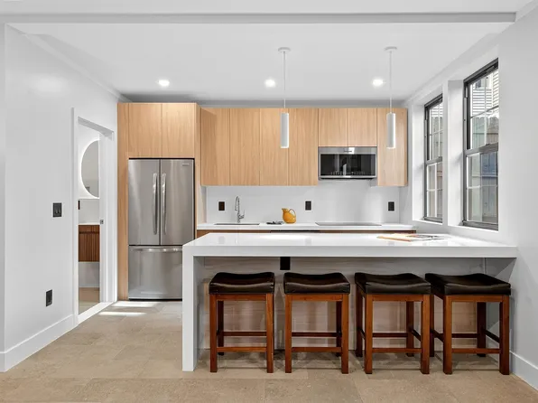 31 Bayview Avenue image 7 of 30