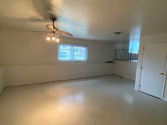 5th image of 18710 Willow Ave