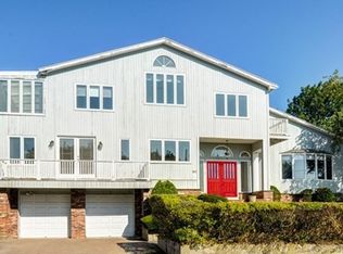 64 Brunswick St, Quincy, MA 02171