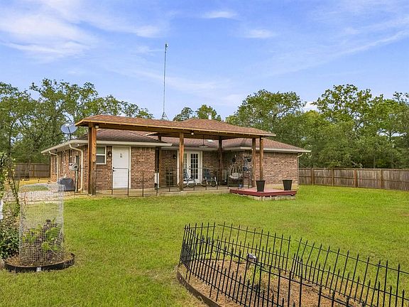 4th image of 107 Turner Ln