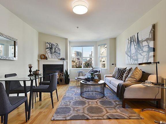 5th image of 52 Sheridan St APT 4