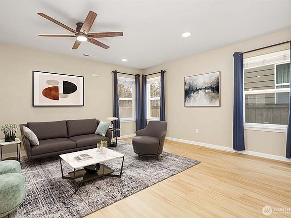 3rd image of 616 Panorama Ridge