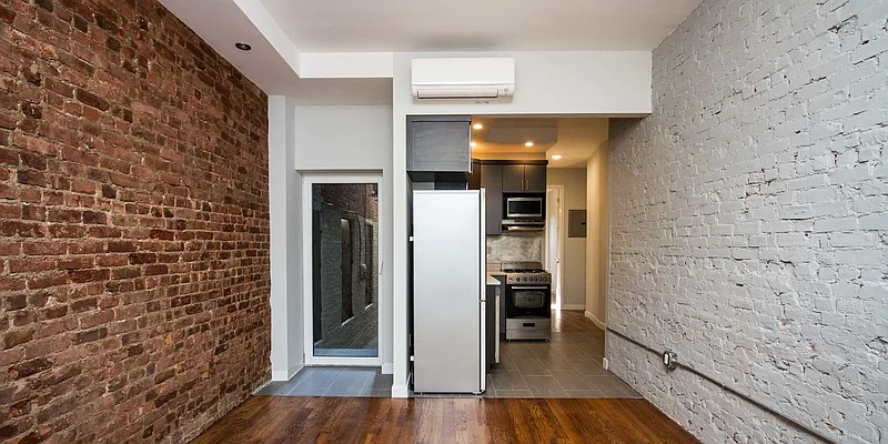 Rented by Compass | media 31